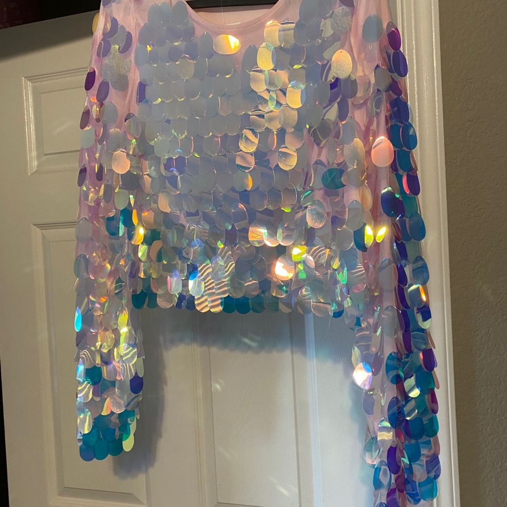 Shimmer crop top